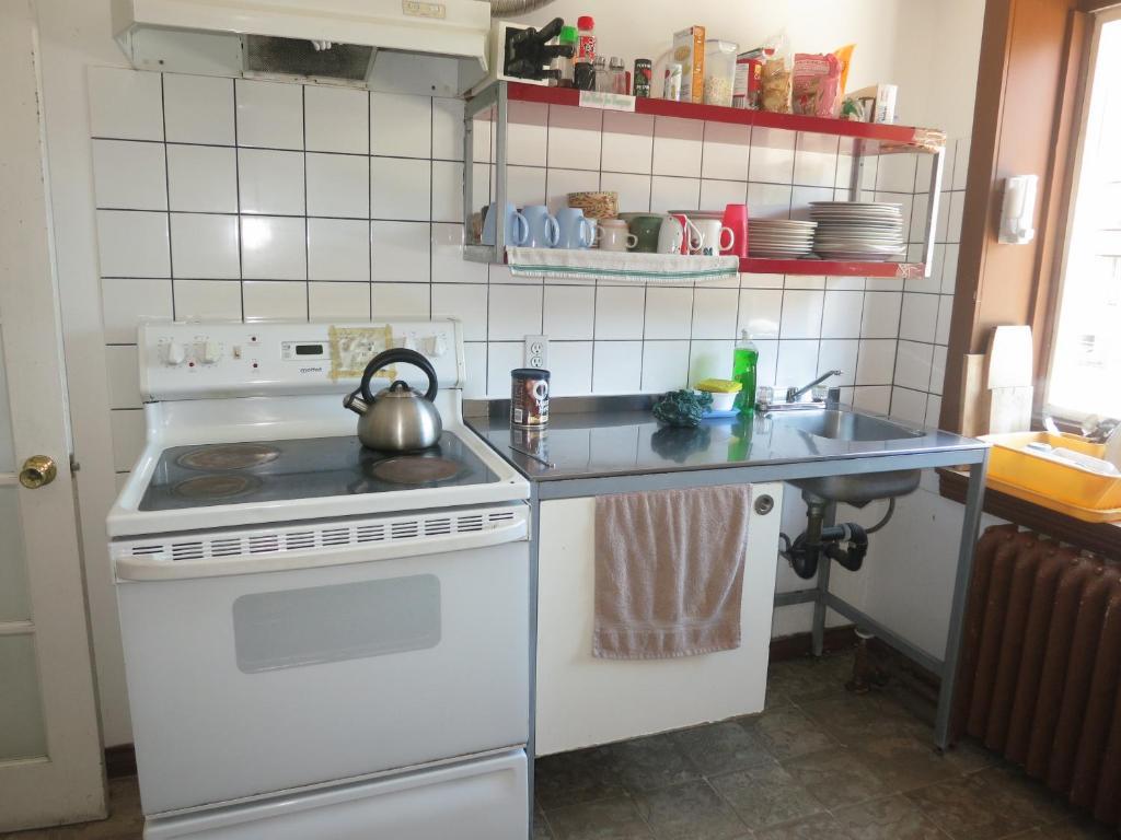 C&N Backpackers Hostel 밴쿠버 외부 사진